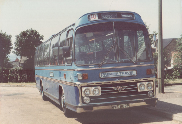 256/01 Premier Travel Services KVE 907P at Hunstanton - Sat 13 July 1985 (Ref 22-26)