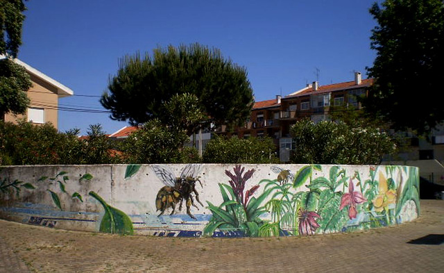 Street art - fauna and flora.