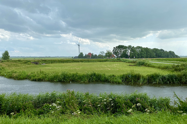 Stavoren 2021 – View from the train to Hindeloopen