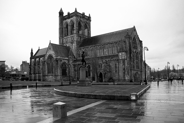 Paisley Abbey and the Robert Tannahill Statue in the Rain, Abbey Close, Paisley