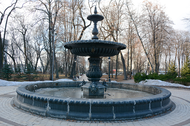 Україна, Київ, Фонтан Термена в Маріїнському Парку // Ukraine, Kyiv, Termen's Fountain in Mariinsky Park