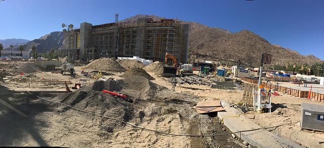Construction in Palm Springs (0964)