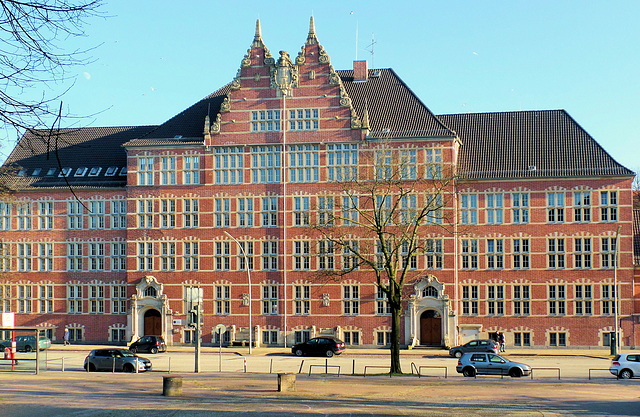 Hamburg-Neustadt: Schulgebäude am Holstenwall