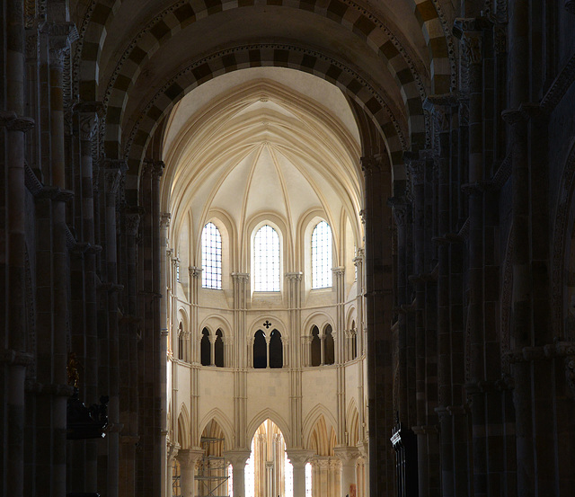 Vézelay, Choeur de la basilique.