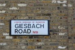 Giesbach Road, N19