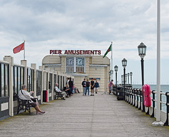 Worthing Pier, West Sussex (+5  PiPs)