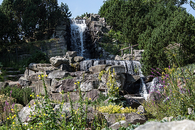 20140801 4477VRAw [D~E] Wasserfall, Gruga-Park, Essen