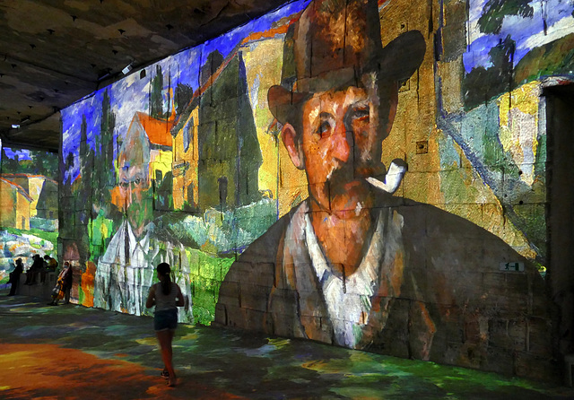 Cézanne s'invite aux "Carrières de lumières" Baux-de-Provence