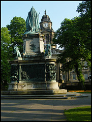 Queen Victoria and clock
