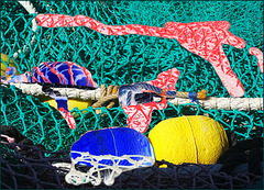 Fishing net: playing with the negative