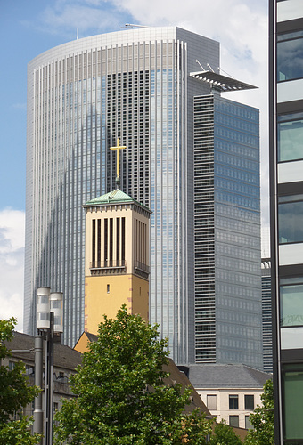 Frankfurt: St.Matthäus+Pollux Büroturm