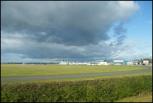 sky over Oxford Airport