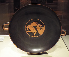 Red-Figure Kylix Attributed to the Coarser Wing in the Virginia Museum of Fine Arts, June 2018