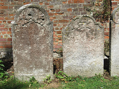 holy cross church, canterbury, kent   (3)c18 gravestones with skull and bones