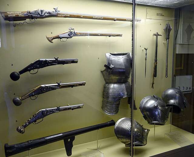 Waffen der Eidgenossen und Burgunder 1476 in der Schlacht bei Grandson