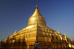 Shwezigon Pagoda - Bagan
