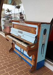 SHC10 Cool Piano