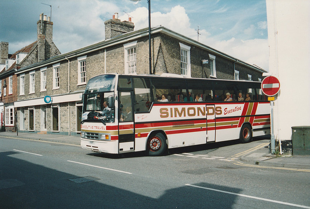 Simonds of Botesdale A1 NPT (E582 UHS, 328 HBM) in Mildenhall – Jul 1993 (200-20)