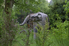 Hauerelefant - Lebendrekonstruktion (Wilhelma)