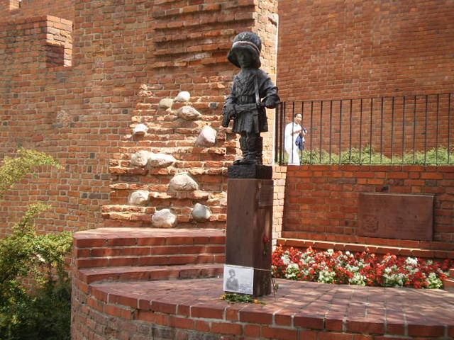 Monument to the Little Insurgent of 1944.