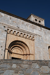 Esglesia de Santa Cecilia, Molló