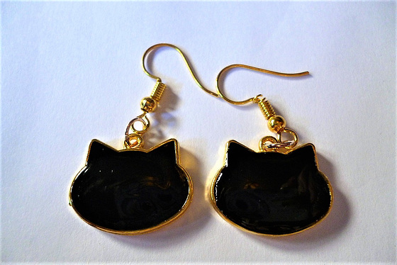 Little black kitty earrings