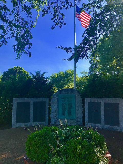 War Memorial, Lake Bluff