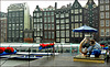 Amsterdam : ombrellone sotto la pioggia