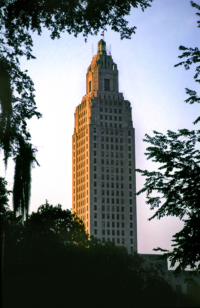 Louisiana State Captiol - 1986