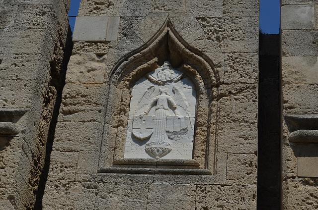 The Fortress of Rhodes, Emblem above d'Amboise Gate
