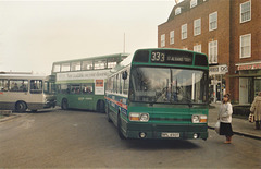 London Country (North East) SNB490 (BPL 490T) in Welwyn Garden City – 18 Jan 1989 (80-22)