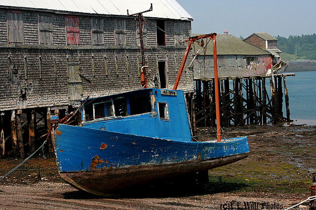 Beached Blue Boat (low tide, on the smokehouse ramp)