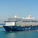 cruise ship "Mein Schiff 4" im Hafen von Cádiz