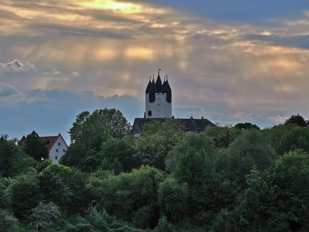 Steinheimer Schlossturm