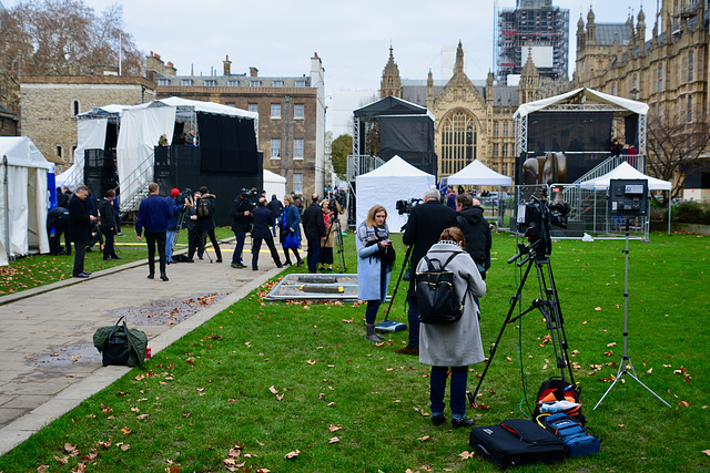 London 2018 – Journalists on College Green