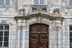 BESANCON: Citadelle: Décoration de l'ancienne a porte du conservatoire.