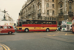 Westbus UK bodied Plaxton Paramount crossing Piccadilly Circus – 30 May 1987 (49-20A)