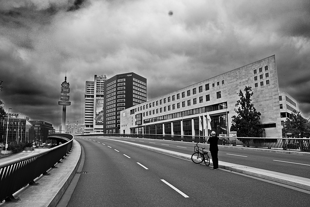 Stadtlabor auf der Raschplatzhochstrasse - HFF