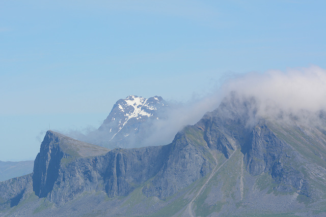 Norway, Lofoten Islands, Mountain of Middagstinden (707m) on the Island of Flakstadøya