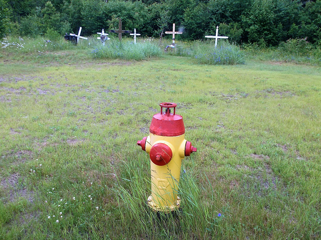 Funerary hydrant in flat country