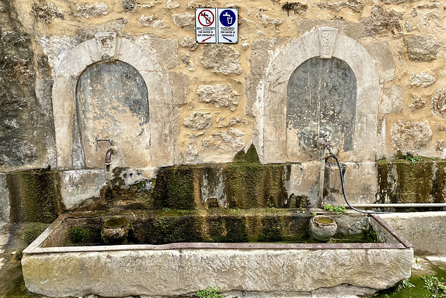 Crete 2021 – Separate water taps