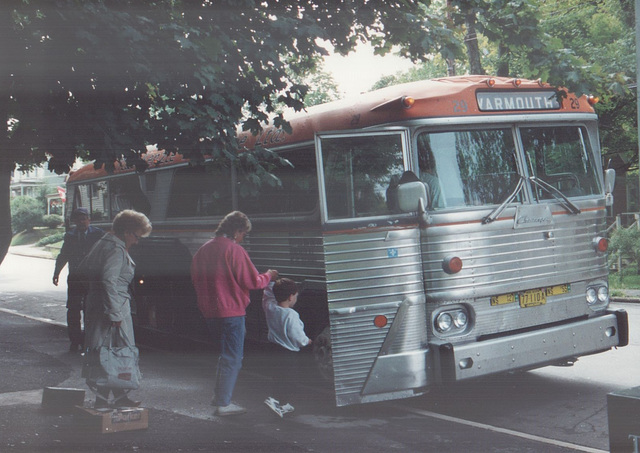 MacKenzie Bus Line 29 at Bridgewater - 5 Sep 1992 (171-08)