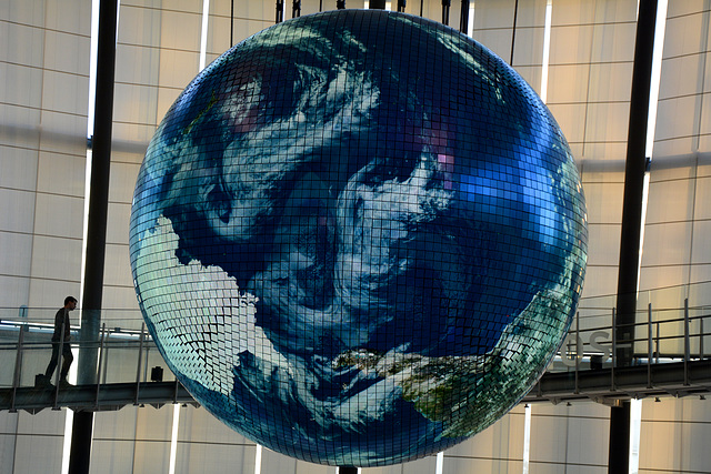 Tokyo, Giant Digital Globe at the National Museum of Emerging Science and Innovation