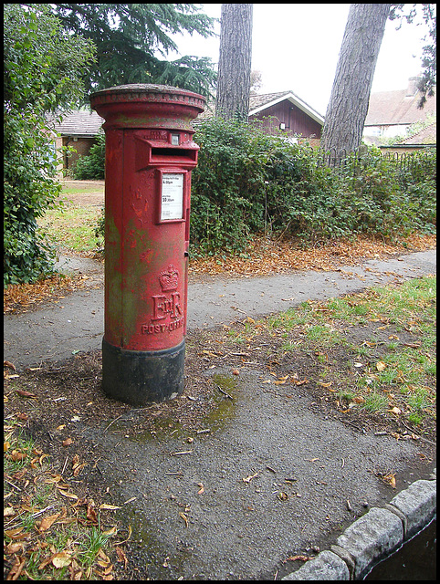 Chesham Lane pillar box