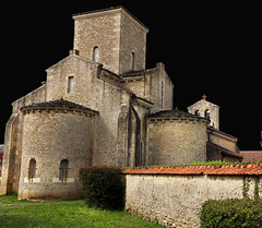 Oratoire carolingien de Germigny-des-Prés ( Loiret ) Eglise datant de 806