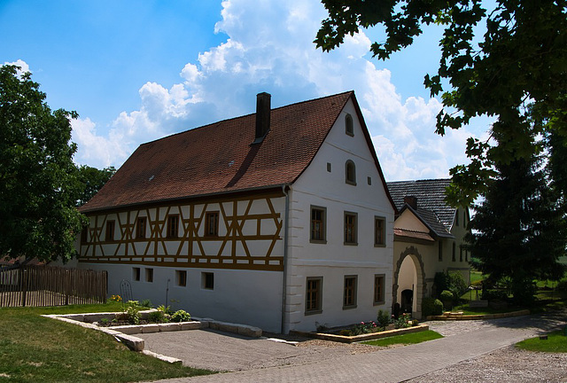 Lonnerstädter-Mühle renoviert (PiP)