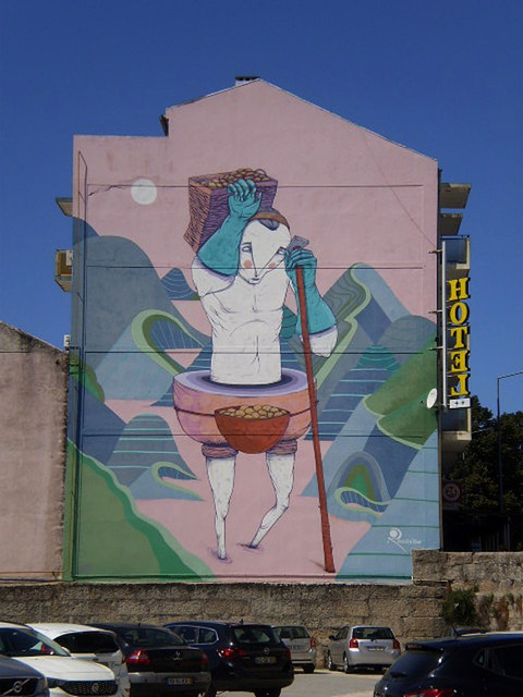 Mural by Gonçalo Mar.
