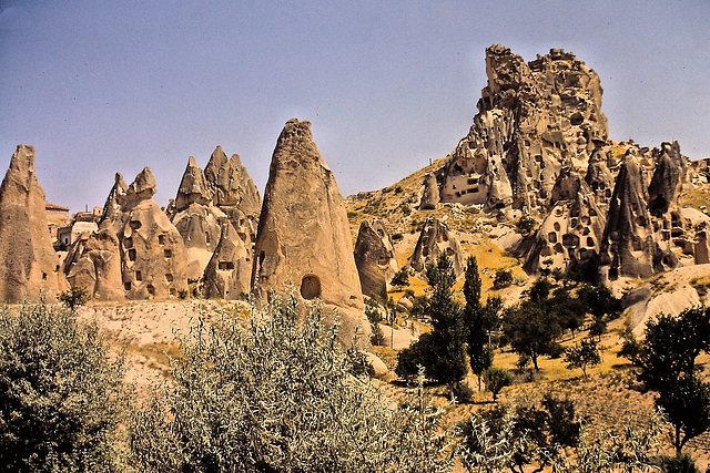 Cappadoce (Turquie) juillet 1980. (Diapositive numérisée).