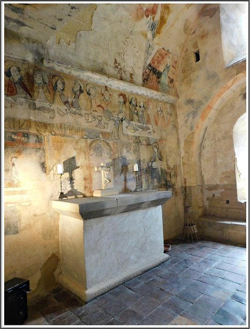 Au château de Beynac (24) : l'oratoire avec note