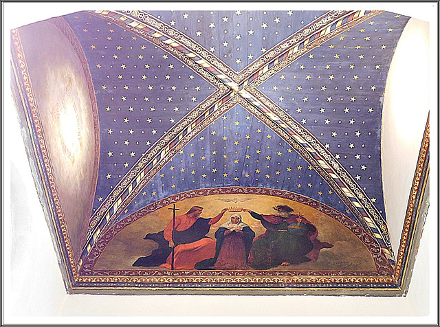 Décor peint dans le transept de la chapelle Sainte Catherine à Dinan (22)